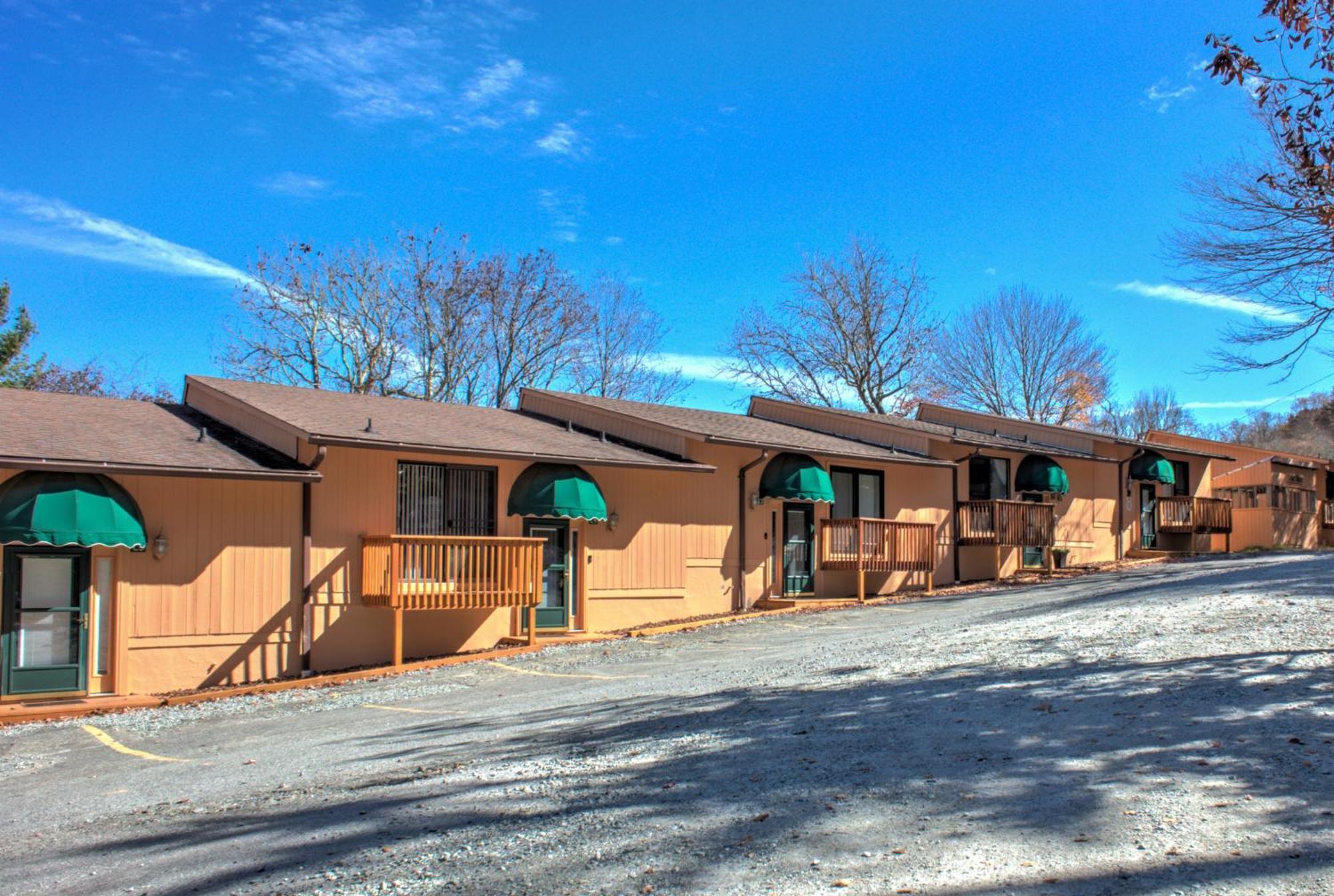 Cedar Village Condominiums Beech Mountain Exterior photo