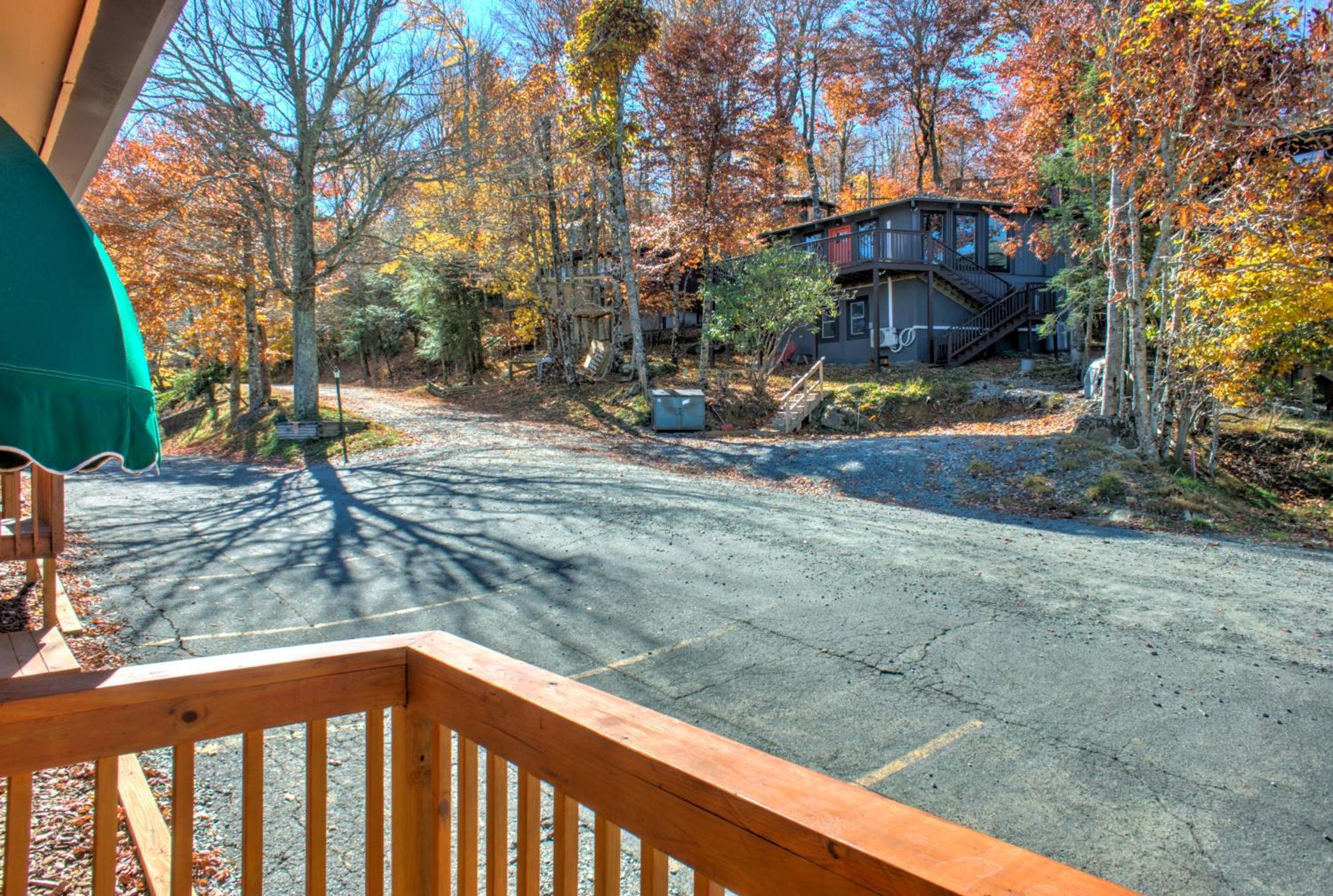 Cedar Village Condominiums Beech Mountain Exterior photo