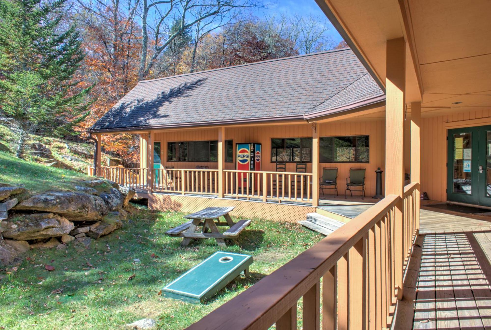 Cedar Village Condominiums Beech Mountain Exterior photo