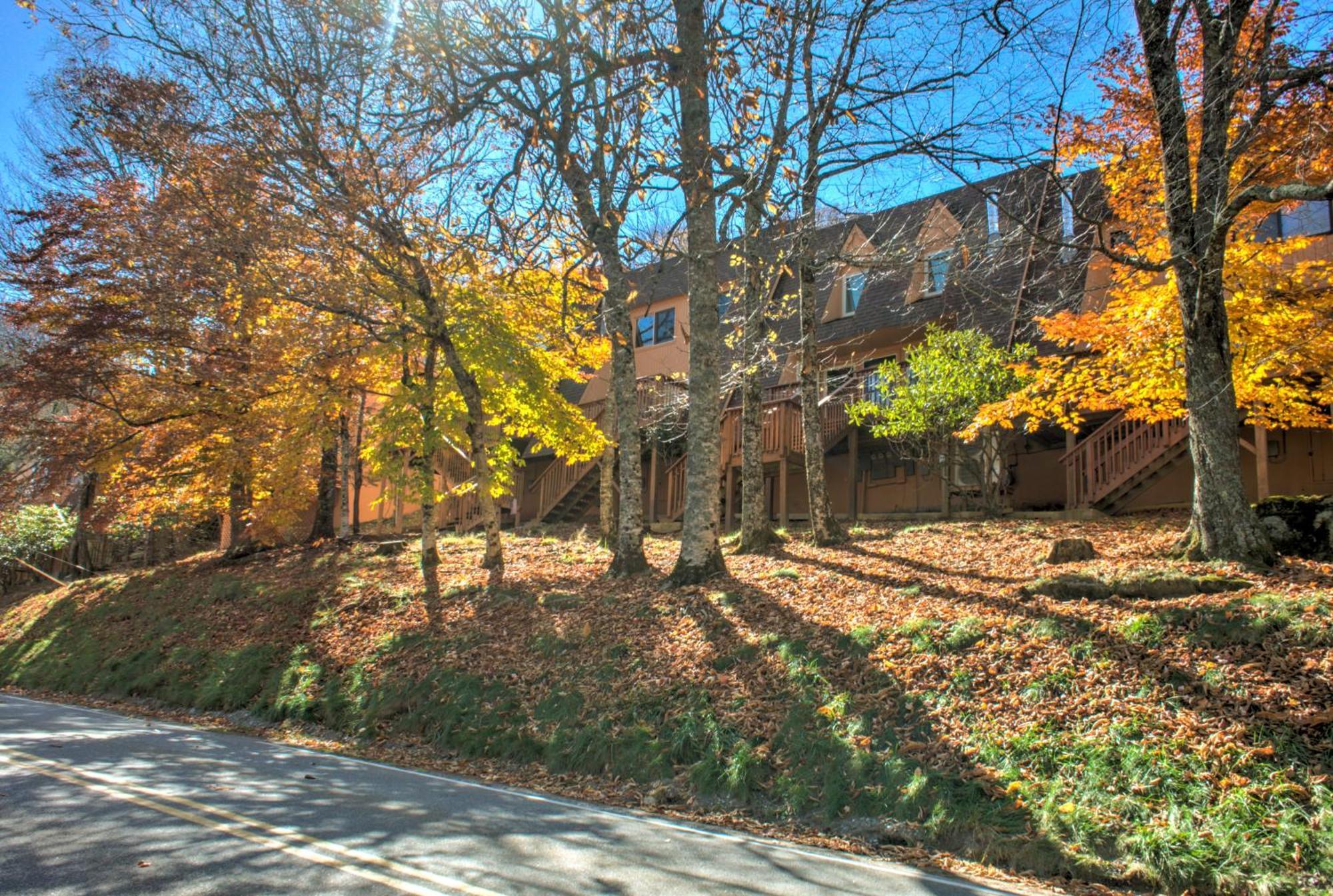 Cedar Village Condominiums Beech Mountain Exterior photo